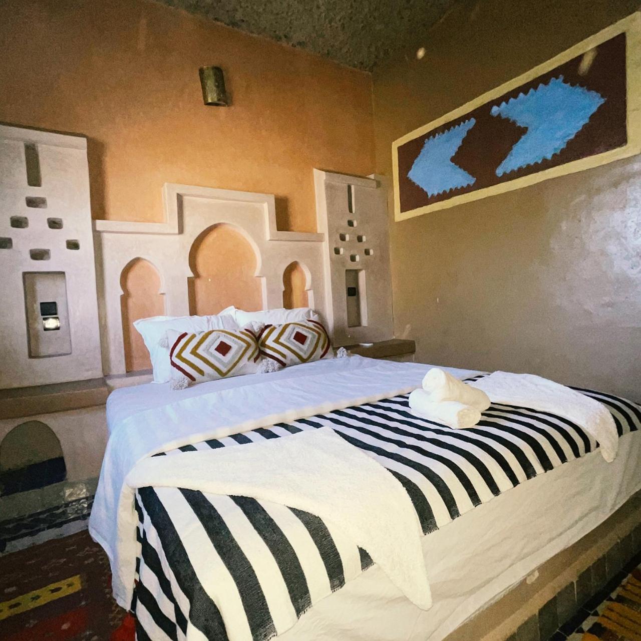 Riad Hassi Labied Merzouga Bagian luar foto